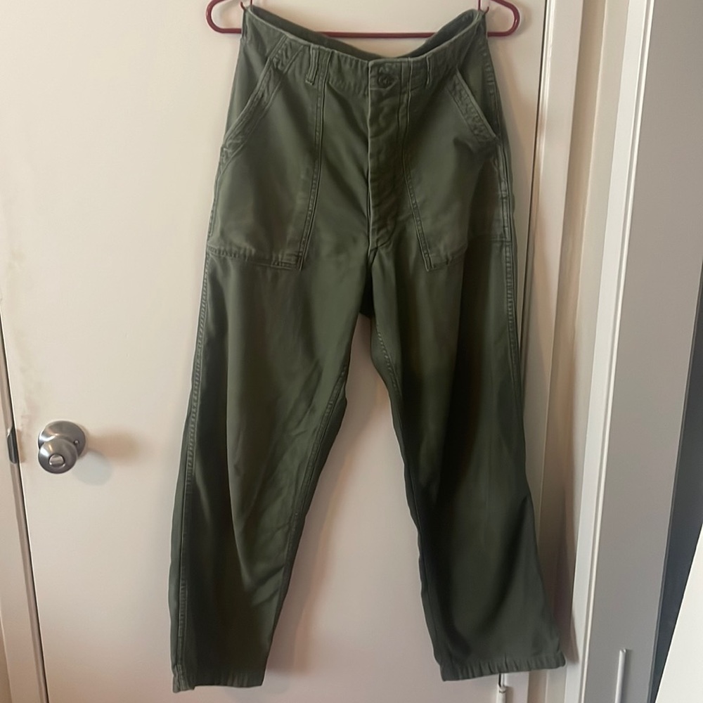 30 x 31 green cargo pants